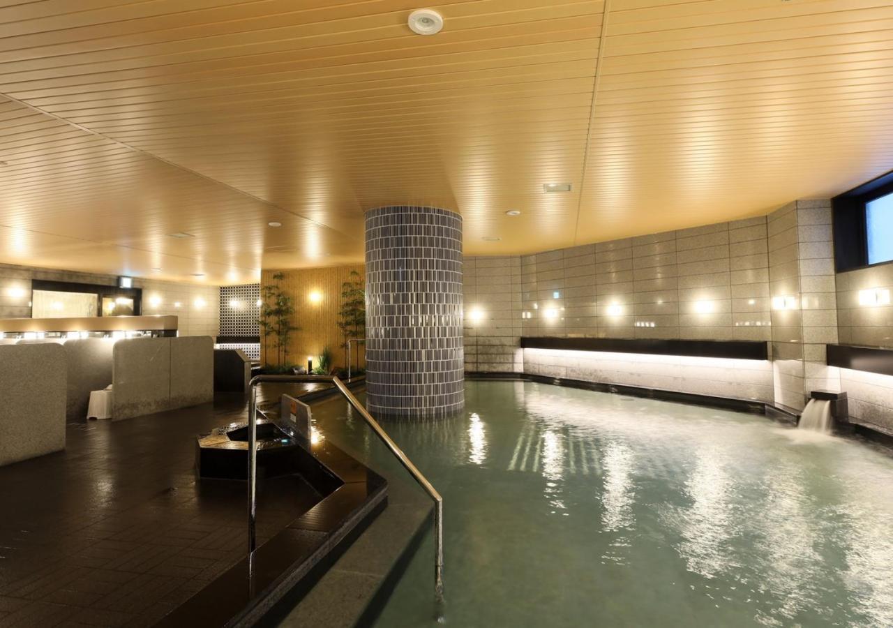 Apa Hotel & Resort Niigata Ekimae Odori Exteriör bild